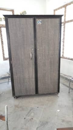 EXTRA LARGE SIZE WOODEN ALMARI