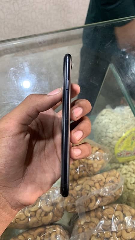 Iphone se2020  non pta jv 64gb waterpack 85 health Pubg king 5