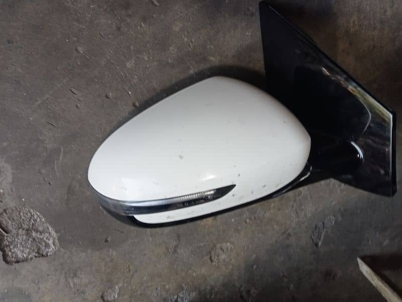 Kia Sportage side mirror Right side 1