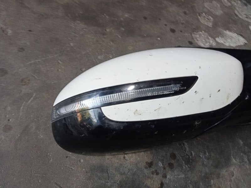 Kia Sportage side mirror Right side 2