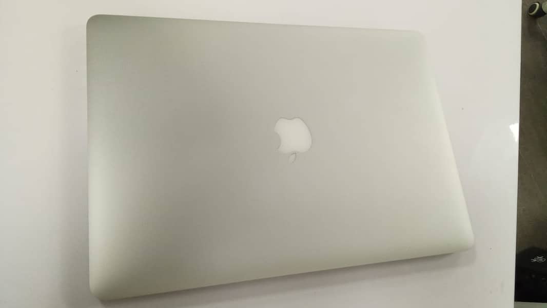 Apple MacBook Pro Retina, 15-inches 1