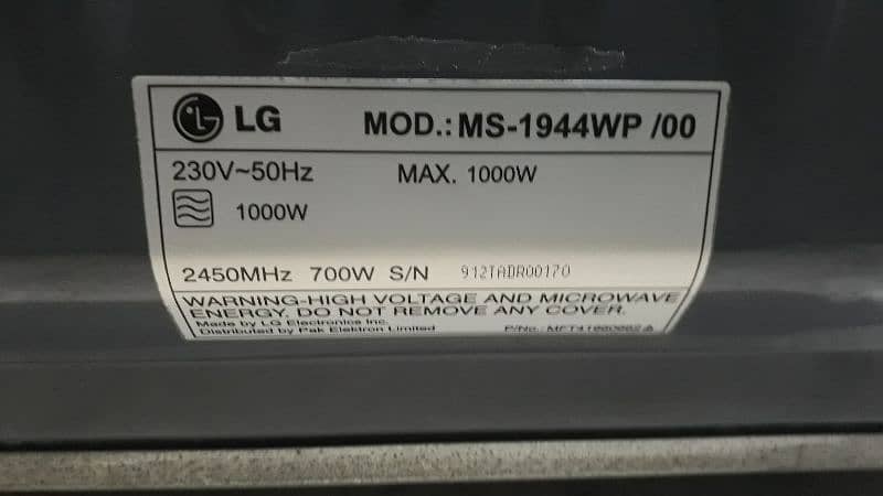 LG Microwave oven 4