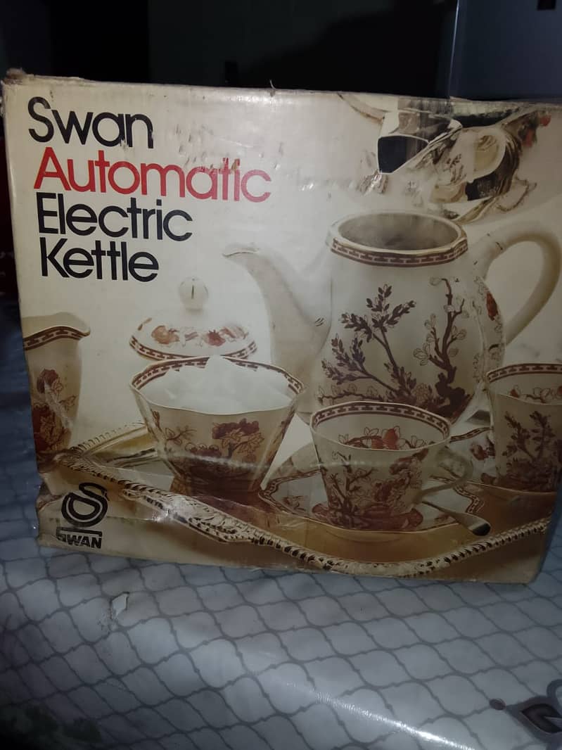 ELECTRIC KETTLE 1