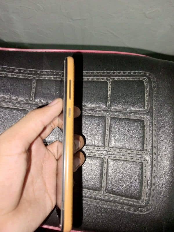 huawei y5 2019 2 32 ram all OK 10 by 10 condition no open no repair 3