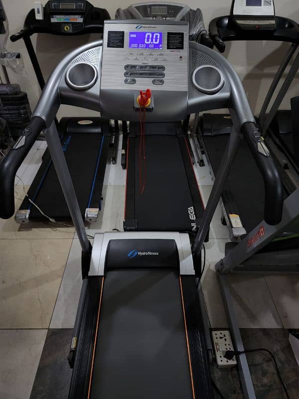 treadmils. (0309 5885468]. ellapticals. spin bikes. gym cycles. home gym 6