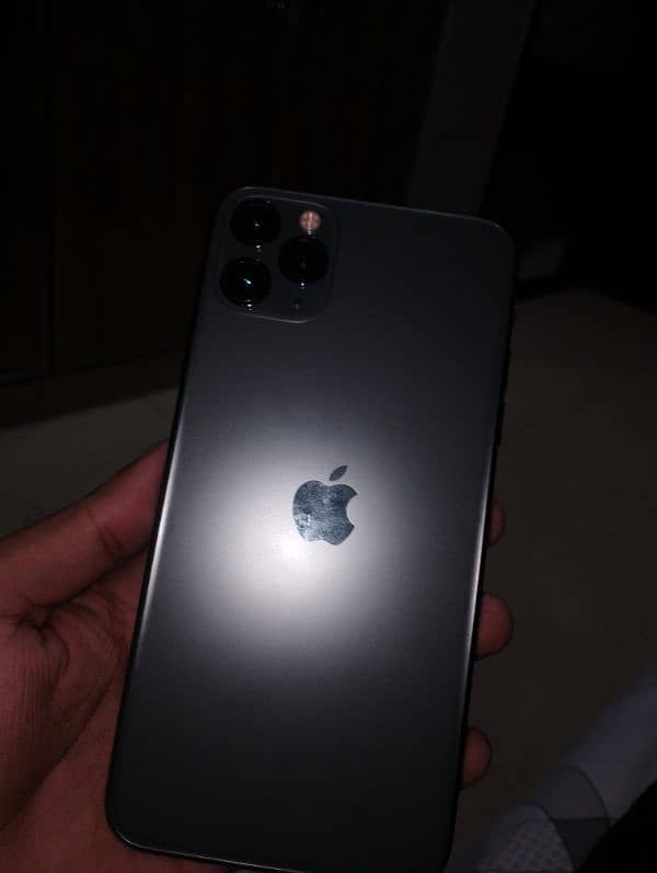 apple iphone 11 pro max 1