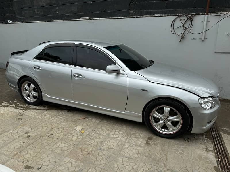 Toyota Mark X 2005 4