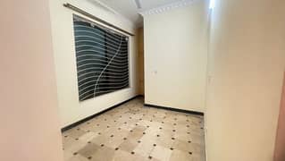 Upper portion available for rent Pani bjli gas's 0