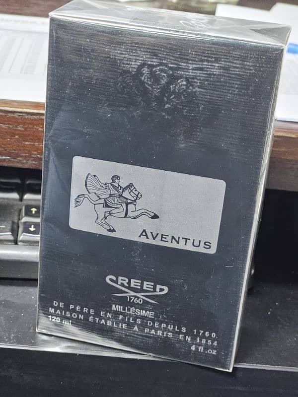 Creed Aventus perfume 0