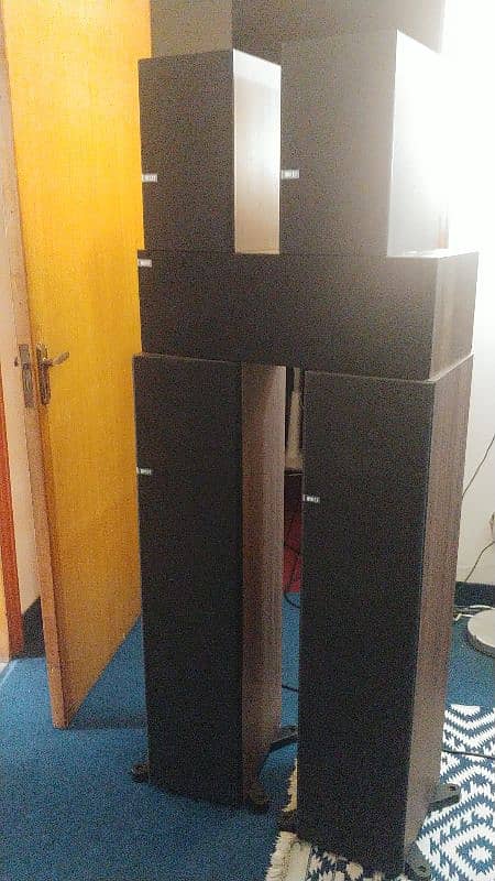 Kef Q900 Q600 Q300 Floorstand Bookshelf Center channel speaker 0