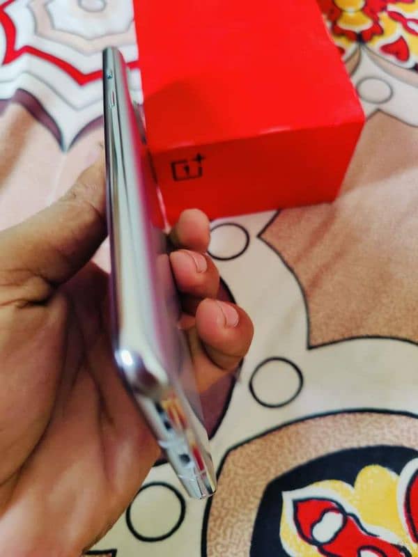 OnePlus 8t Full box pin pack condition 7 2