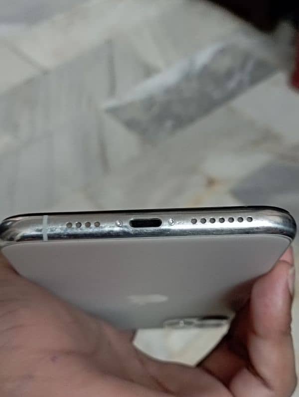 iPhone 11 pro max | 64GB | Non PTA  | Factory Unlock 4