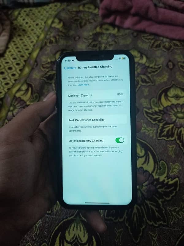 iPhone XR LLA modal exchanges possible 5