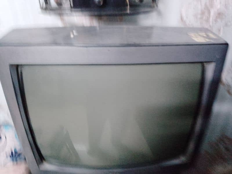 LG TV old with remote 1