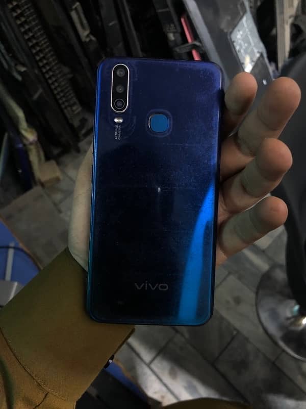 VIVO y17 3