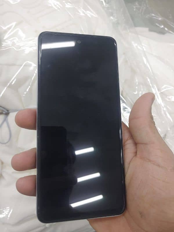 Infinix smart 8 4/64 0