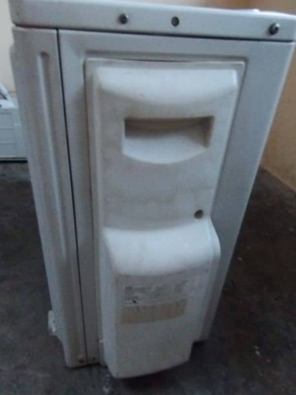 Haier ac 1.5 ton urgent sale 0315-2939868 4