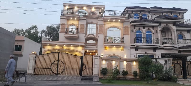 10 Marla Double Storey Brand New House In Central Park 0