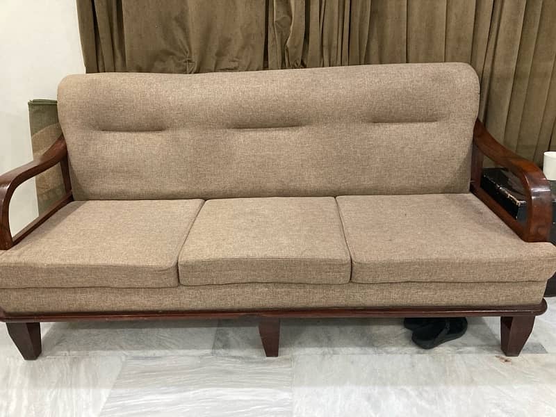 6 seater sofa set with curtains and side table 3