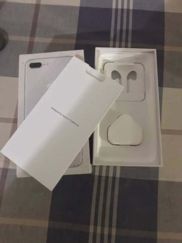 IPHONE 8 PLUS 64GB 1