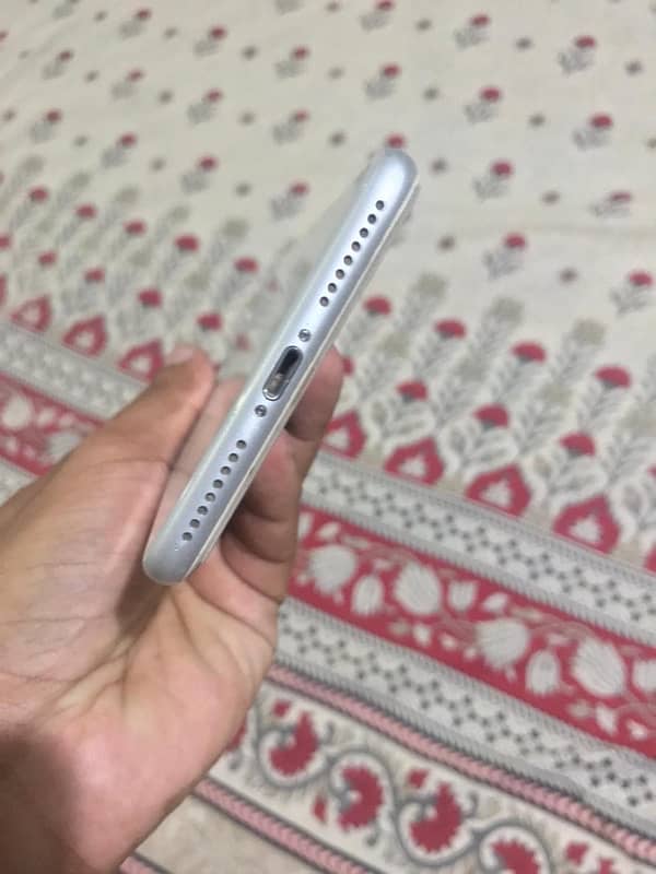 IPHONE 8 PLUS 64GB 2