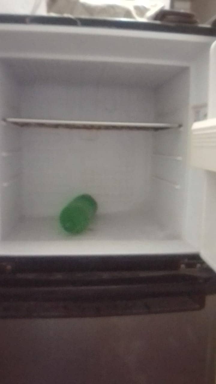 Orient Refrigerator Used Good Condition 2