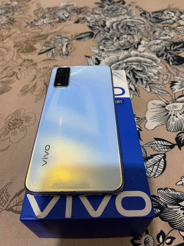 vivo y20 GB 4/64 battery 5000mah duel sim pta approved with box 2