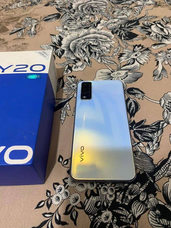 vivo y20 GB 4/64 battery 5000mah duel sim pta approved with box 3