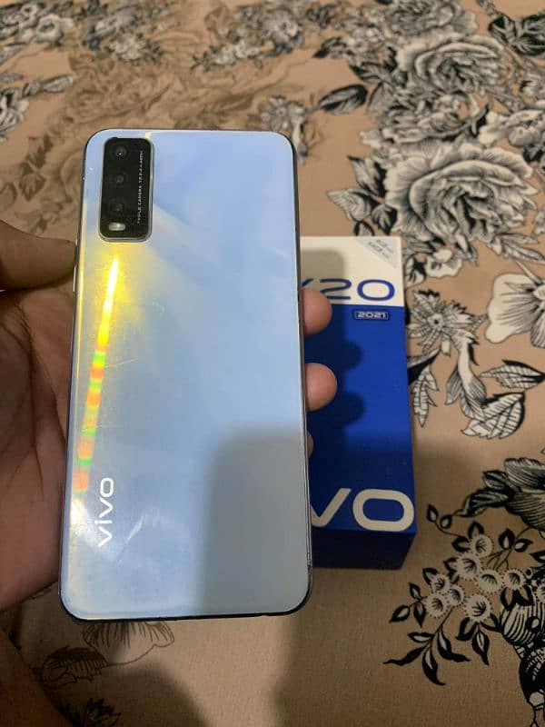 vivo y20 GB 4/64 battery 5000mah duel sim pta approved with box 6