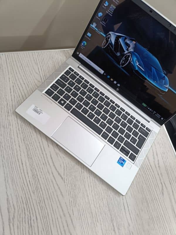 Hp elitebook 830 g8 core i7 11th gen quadcore 12mb cache  13.3" 1080p 5