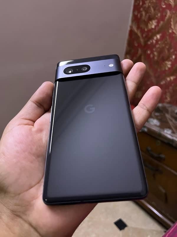 Google Pixel 7 US variant 10/10 waterpack 8/128 4 month sim time 6