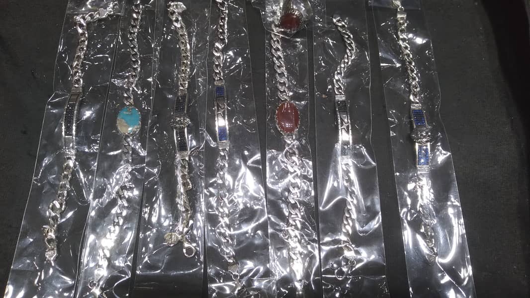 We deals in Silver & Gold italian Turkish jewellery items 3