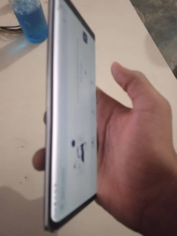 aslamulikum Aquos R6 minor crack touch all ok number 0334-3549985 5