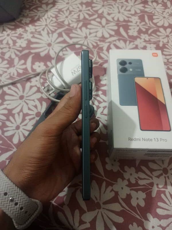 Redmi note 13 pro 8/256 Full warranty 4