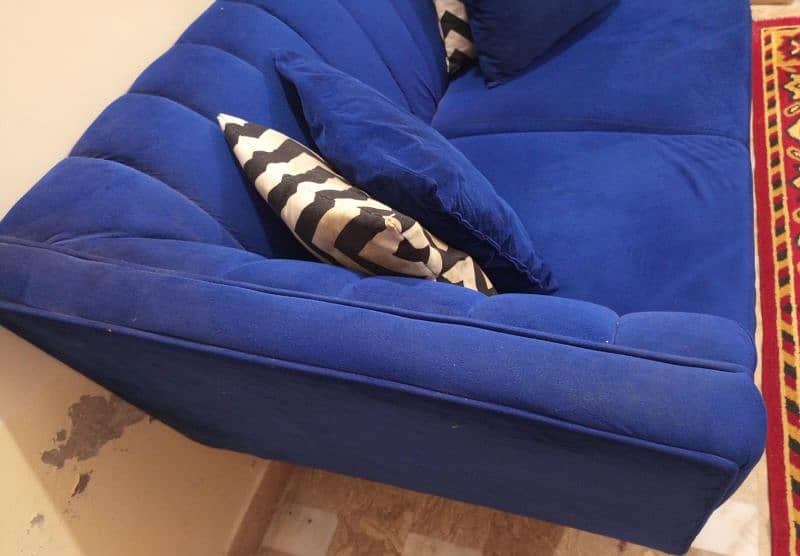 BLUE SOFA 3