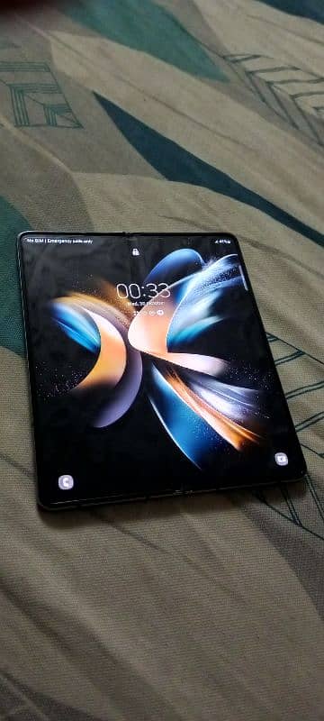 Samsung Galaxy Z Fold 4 2