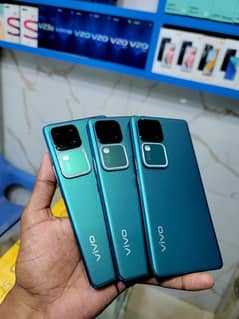 Vivo V30/5G. 12/256 Full boxx Al ok 0