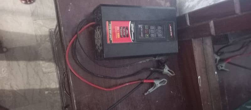 12 volt DC charger new condition company home charger 0