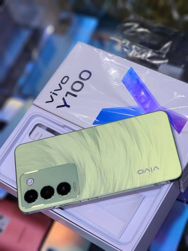 Vivo Y100 juat boxx open 8!256 0