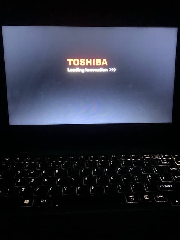 Selling my Toshiba laptop core i3 3