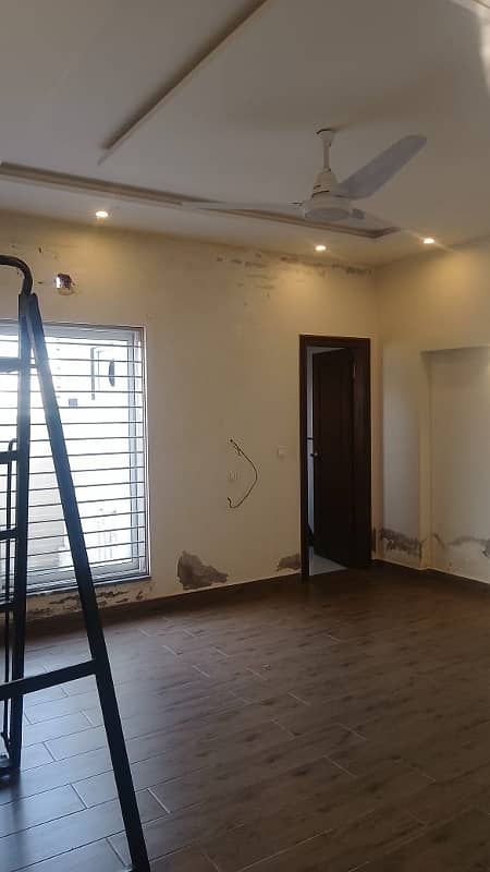 10 Marla House For Sale In Paragon City Lahore 4