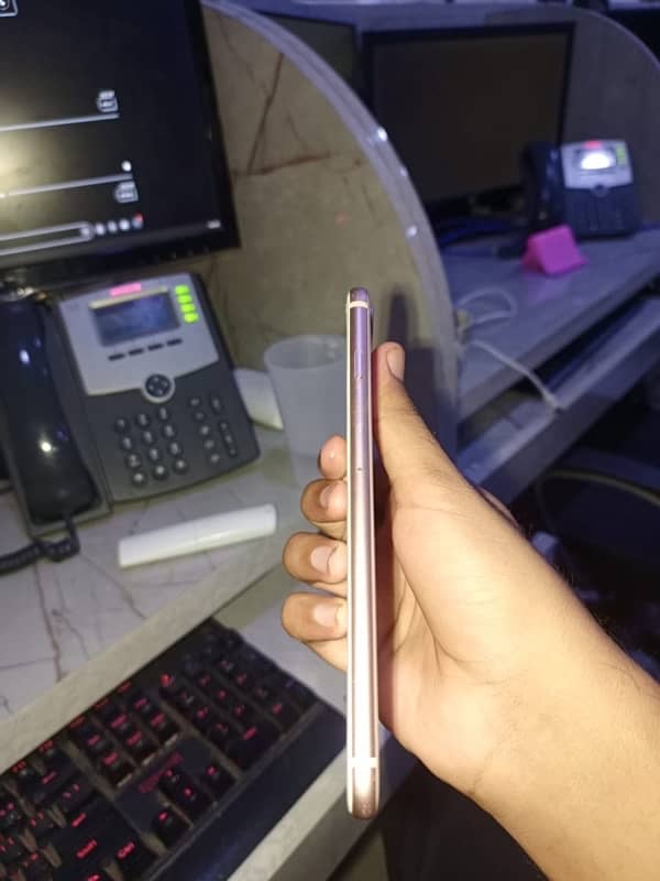 iphone 8 plus 256 GB 6