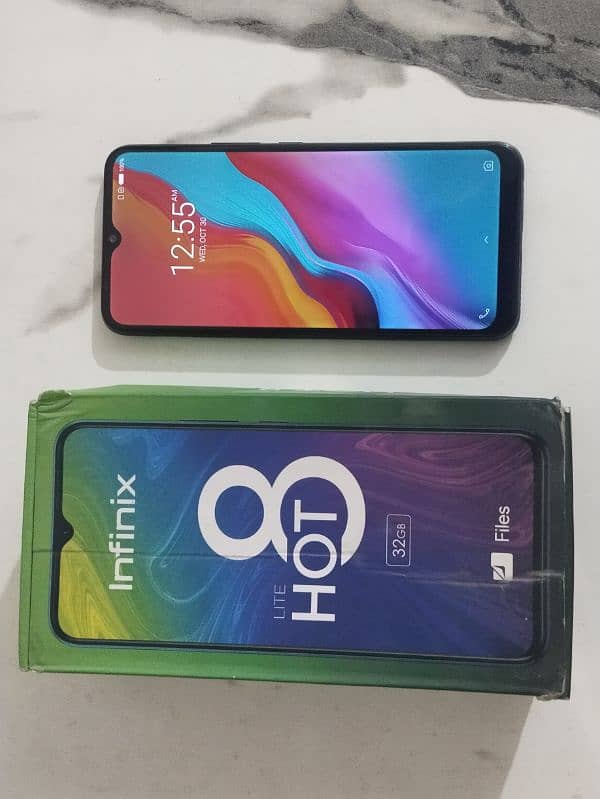 Infinix Hot 8 lite (2-32) 10/10 with box 1