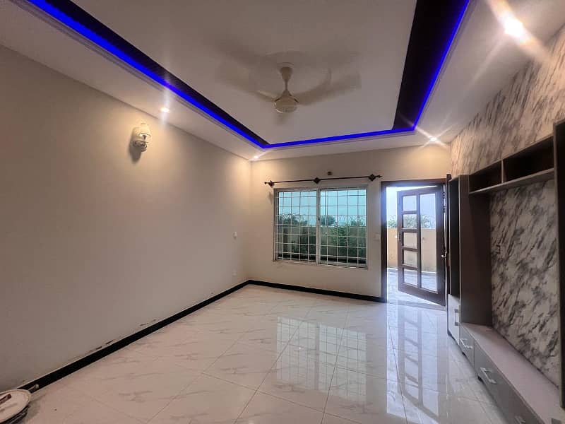 "DREAM HOME ALERT! 6 Marla Brand New House for Sale In Bahria town Rawalpindi 6