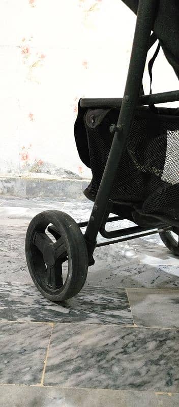 Imported Pram with best Quality 3