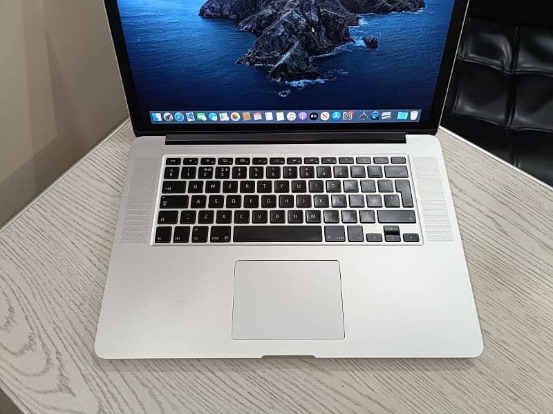 Macbook 2013 pro late i7 Quadcore 15.4 2k plus Retina Display 1TB SSD 2