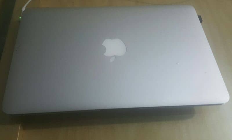 Macbook Air 2015 core i7 1