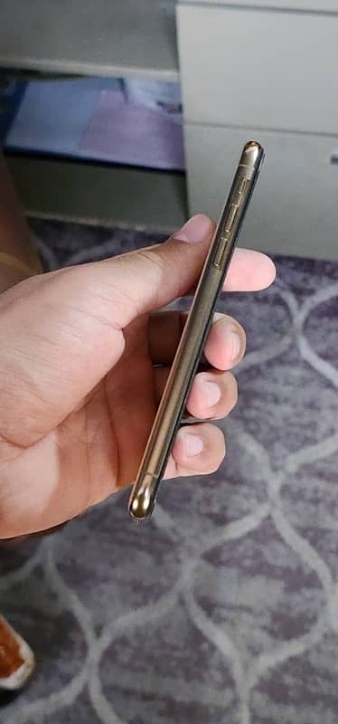 iphone xs 256 gb pta approved 3