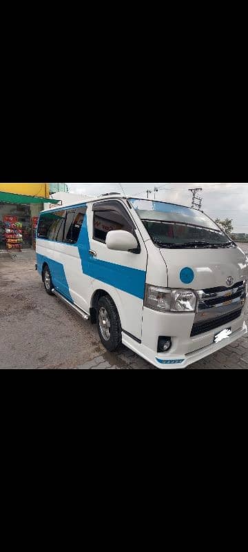 Toyota hiace 200 2