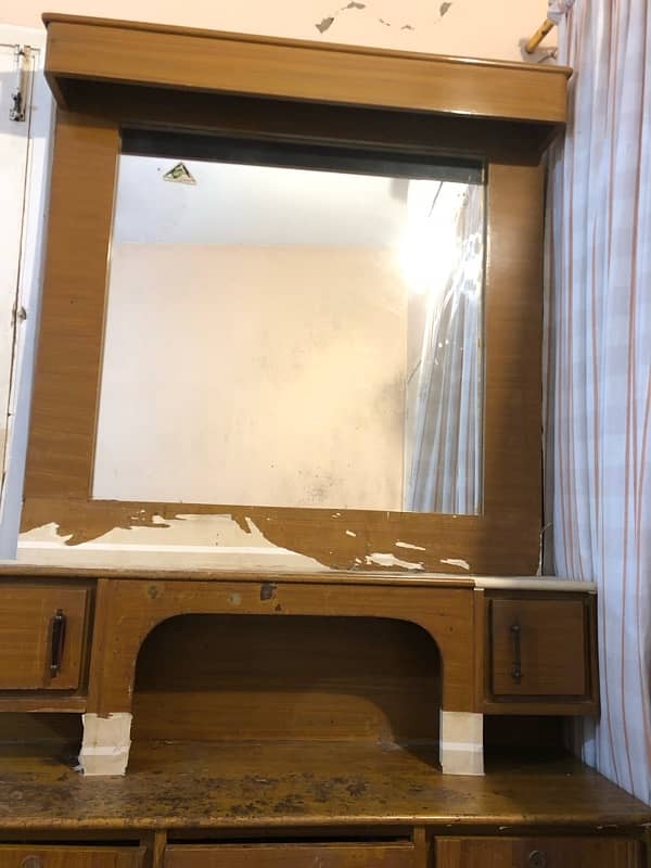 wooden dressing table 2